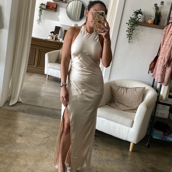 Champagne / nude formal gown - Picture 5 of 5
